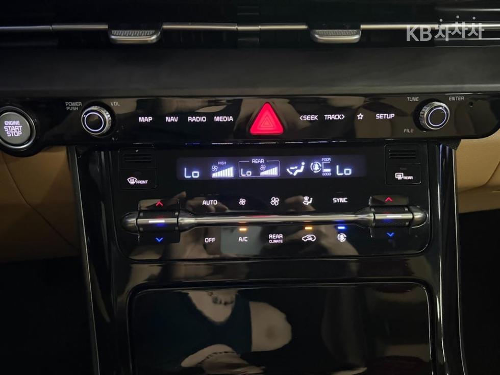 2021 - kia carnival