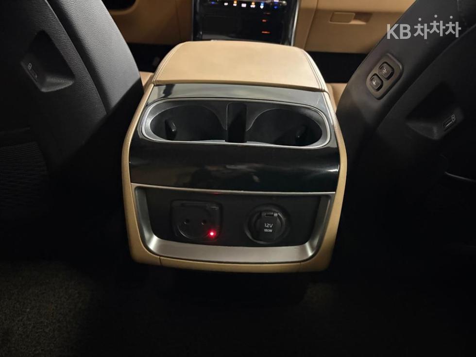 2021 - kia carnival