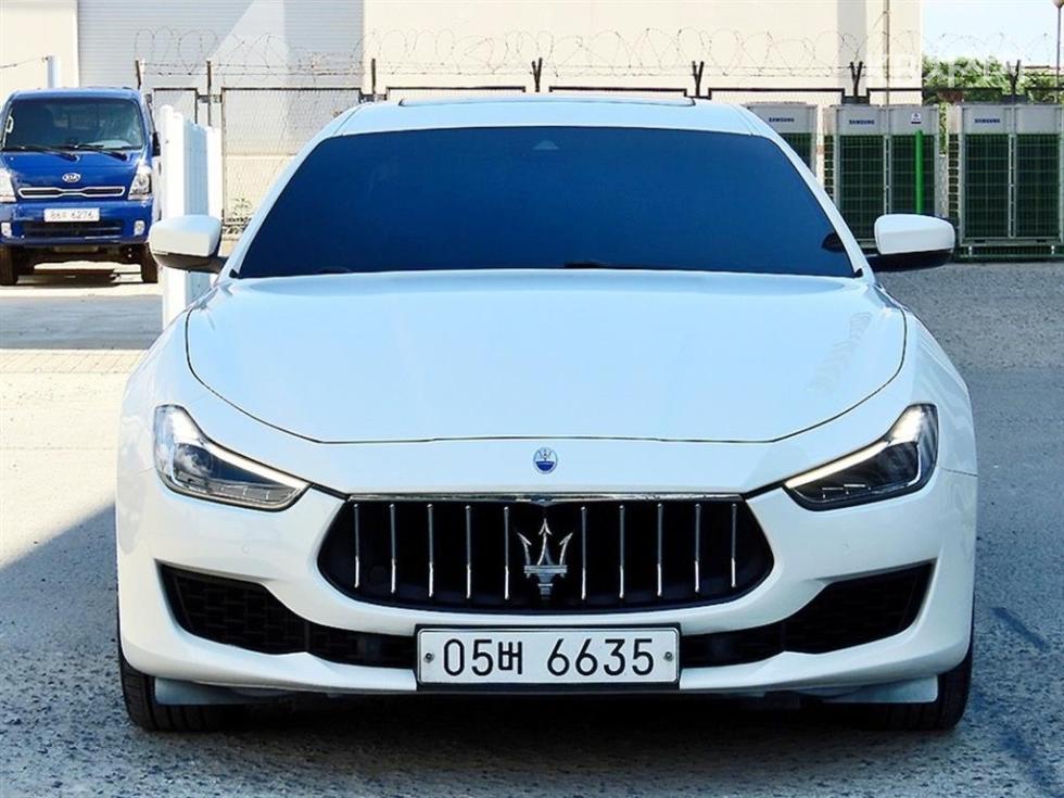 Maserati Гибли