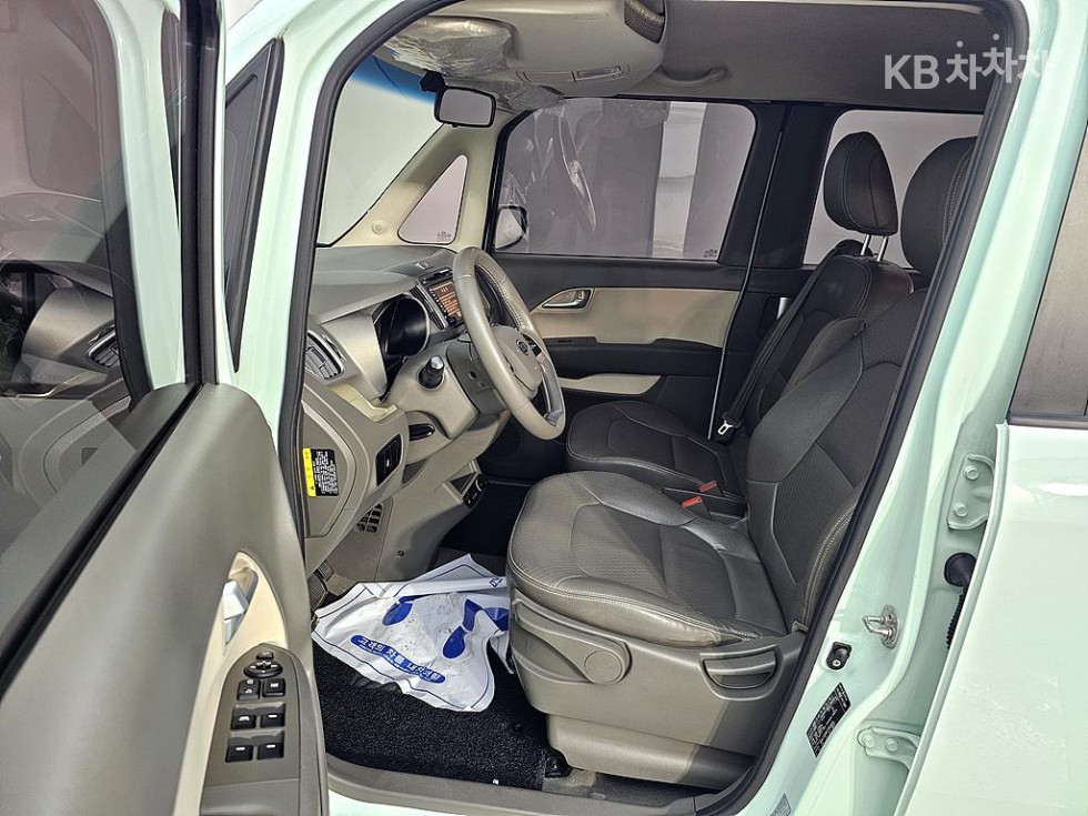 2012 - kia ray