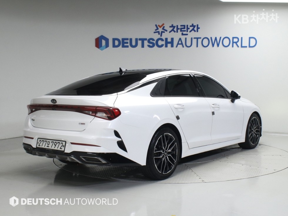 2020 - kia k5