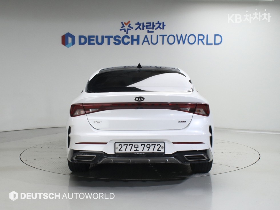 2020 - kia k5
