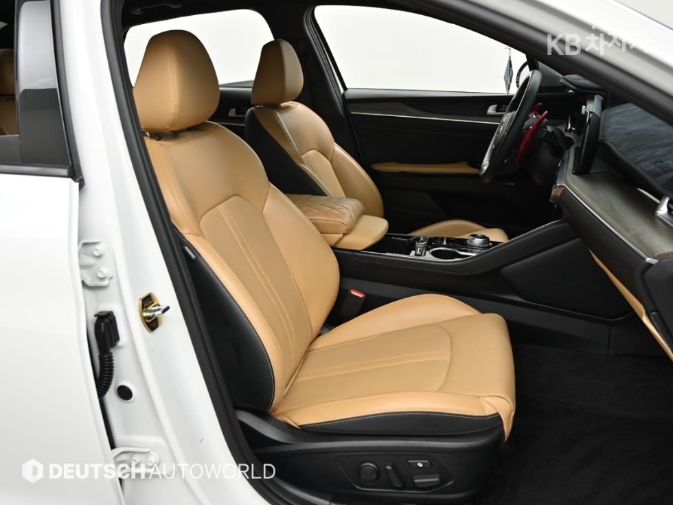 2020 - kia k5