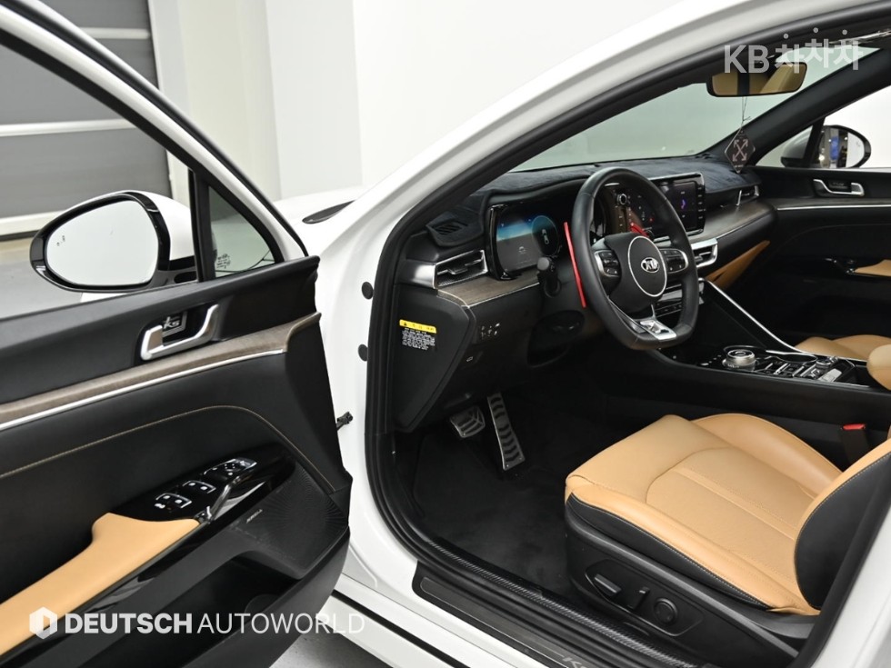 2020 - kia k5