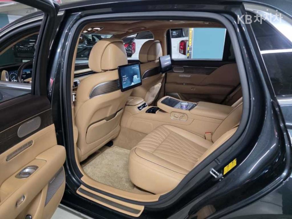 2023 Genesis G90(RS4) photo