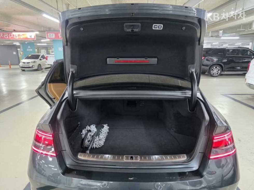 2023 Genesis G90(RS4) photo