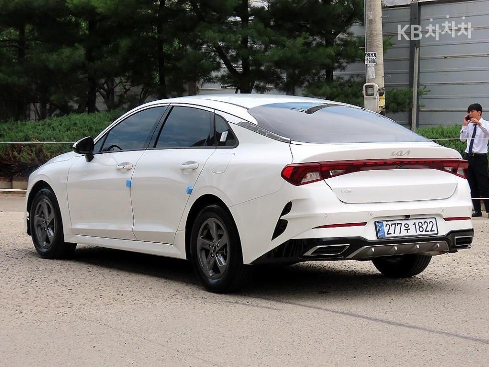 2023 - kia k5