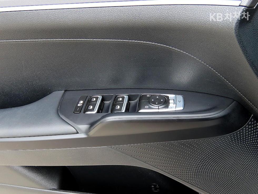 2023 - kia k5