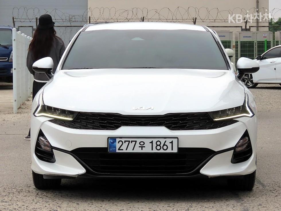 2023 - kia k5