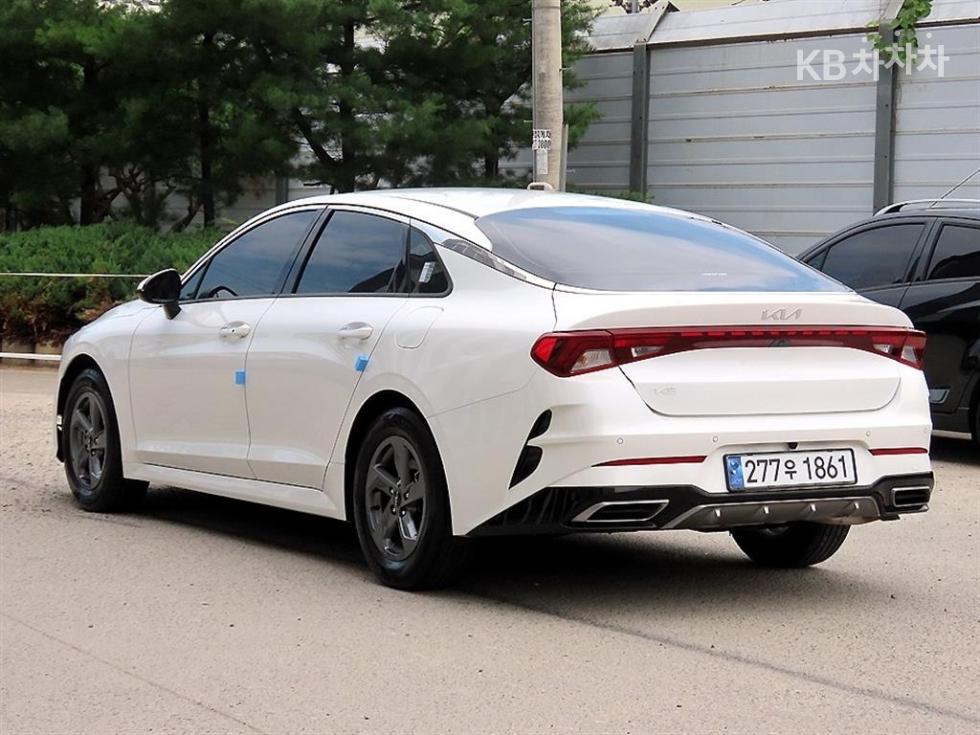 2023 - kia k5