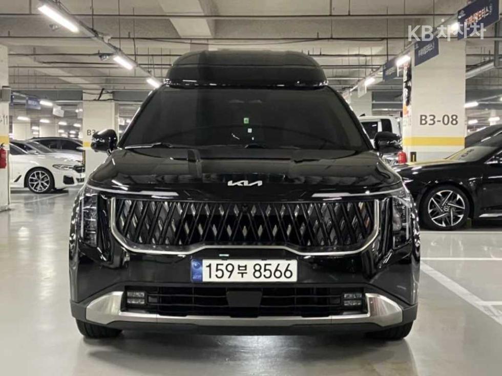 2024 Kia 4 photo