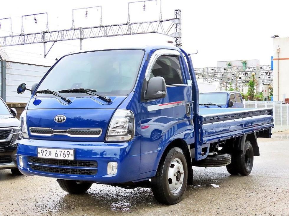2022 - kia bongo iii