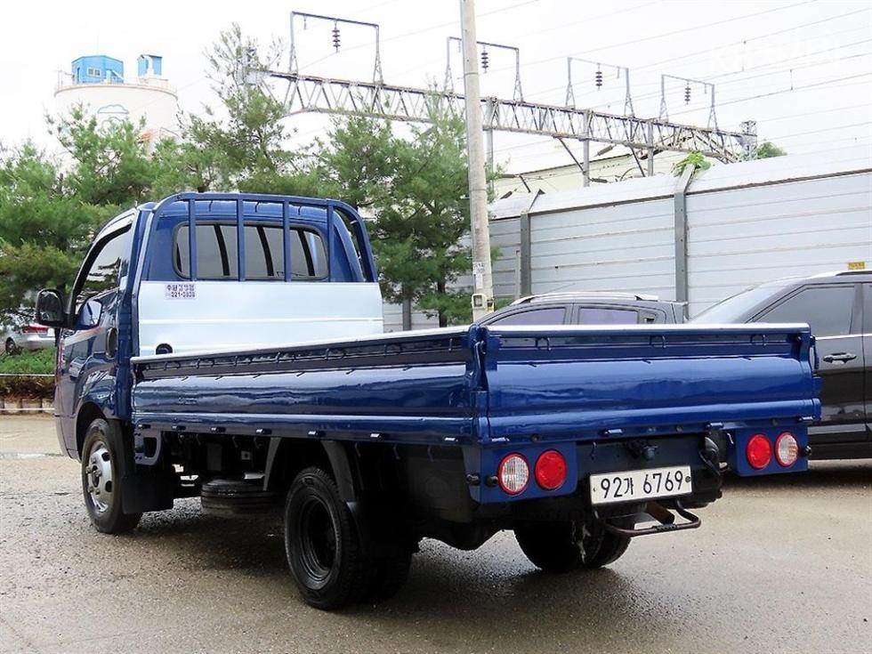 2022 - kia bongo iii