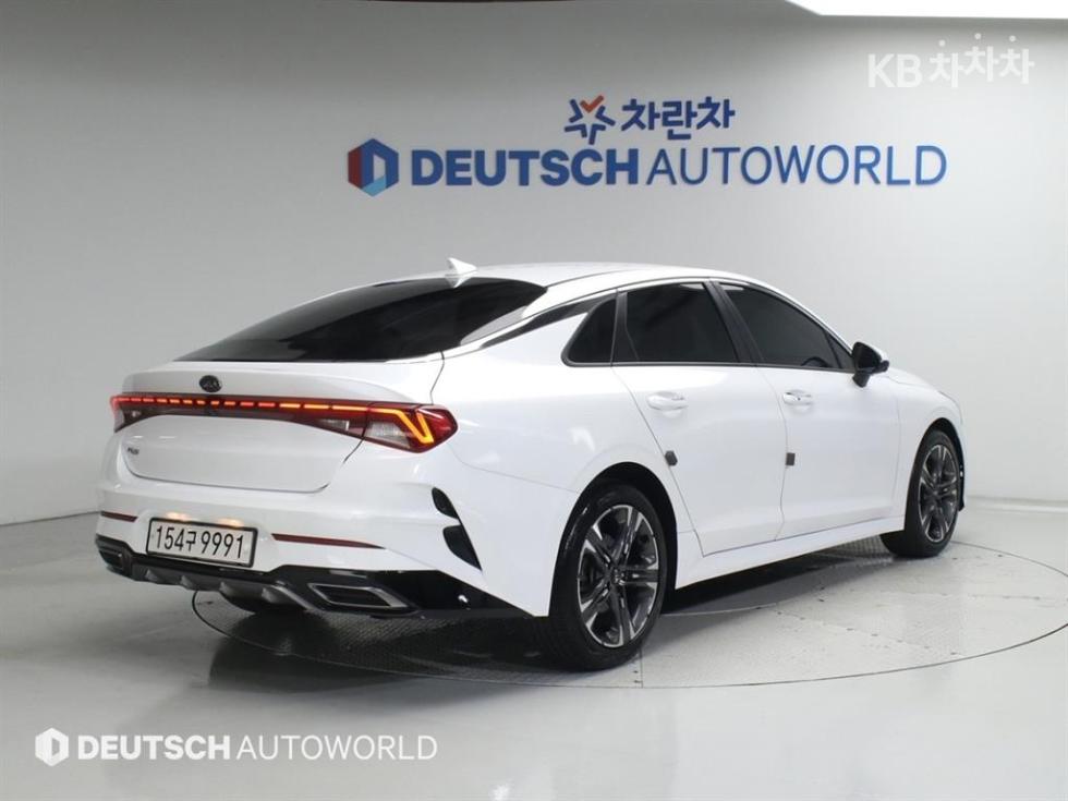 2021 - kia k5