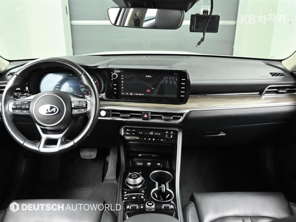 2021 - kia k5