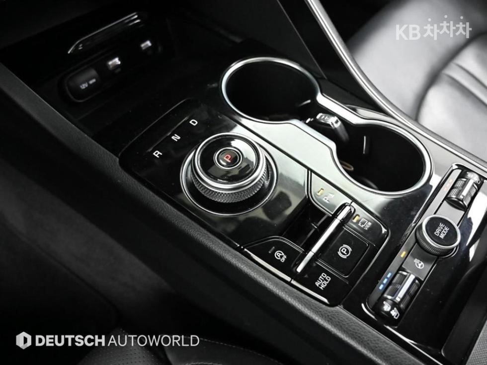 2021 - kia k5