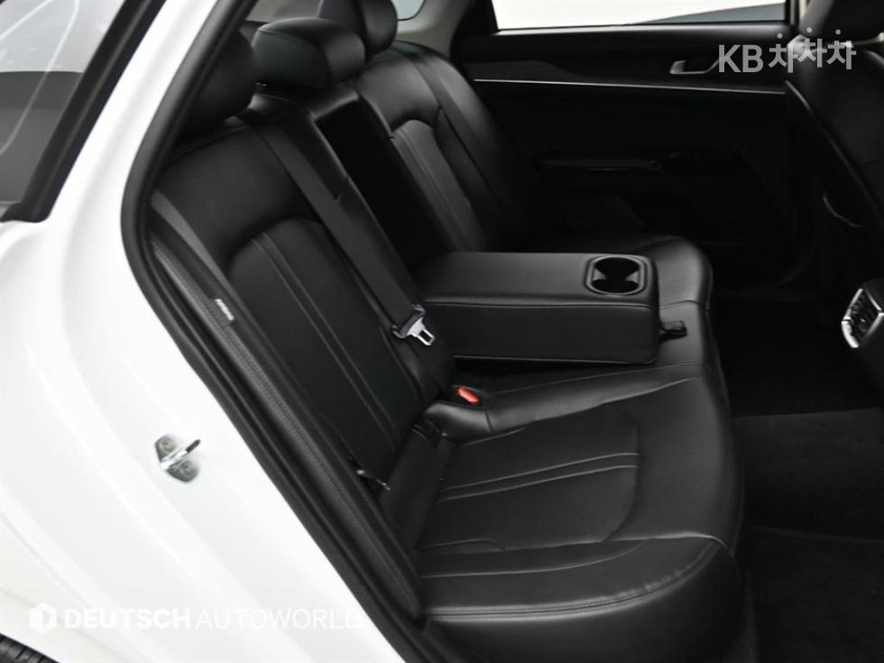 2021 - kia k5