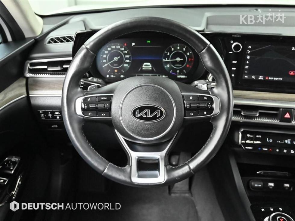 2021 - kia k5