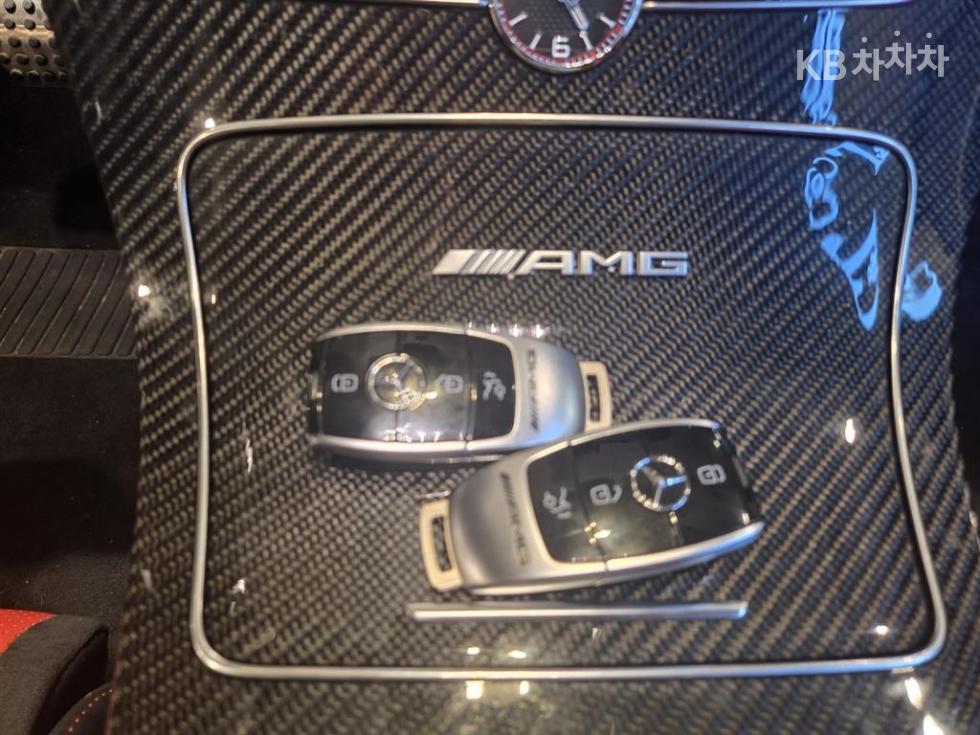 2021 - mercedes-benz c-class