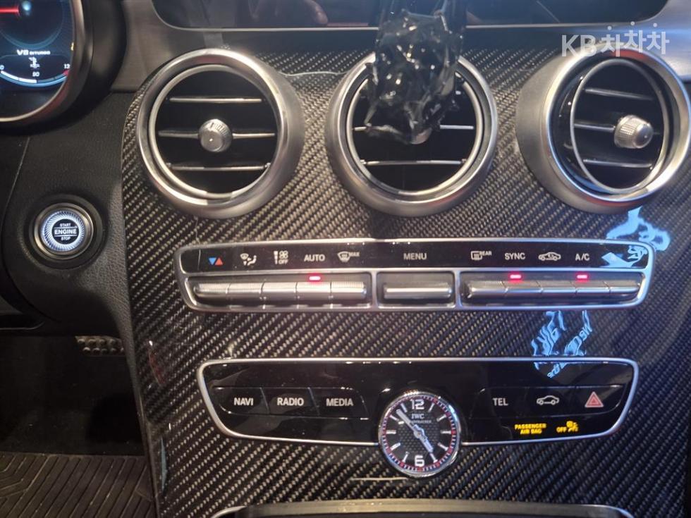 2021 - mercedes-benz c-class