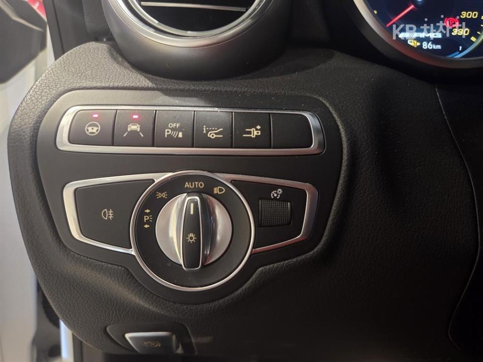 2021 - mercedes-benz c-class