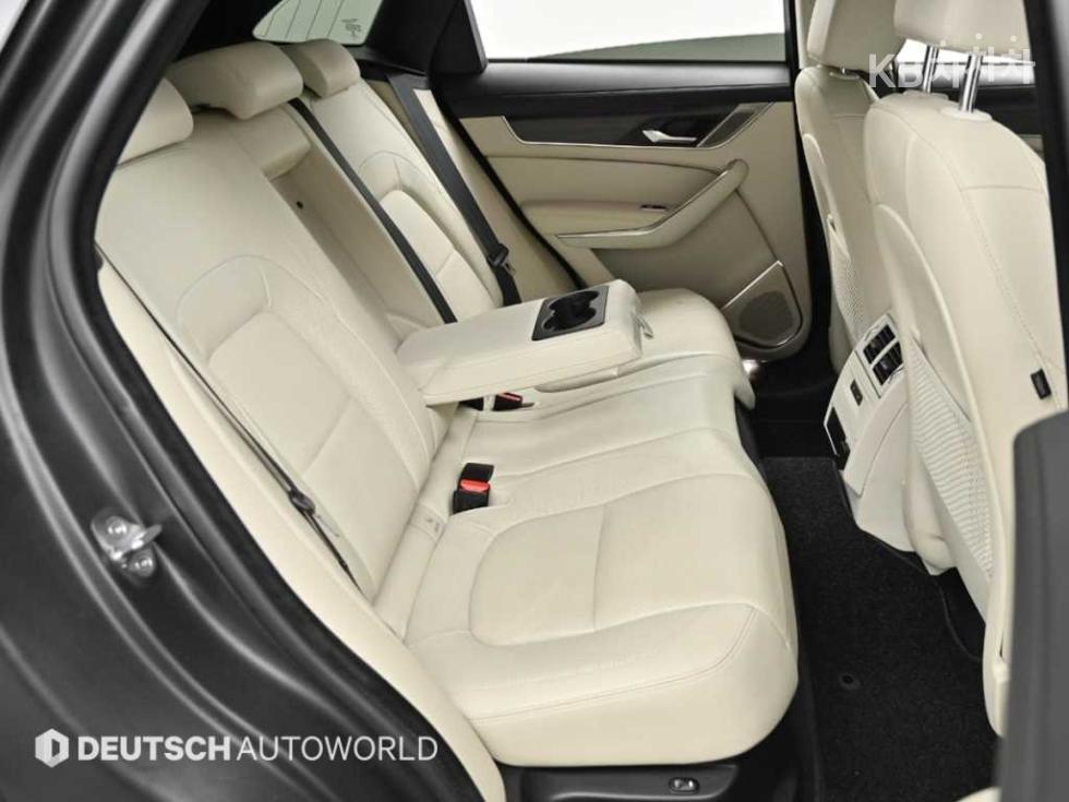 2021 - jaguar f-pace