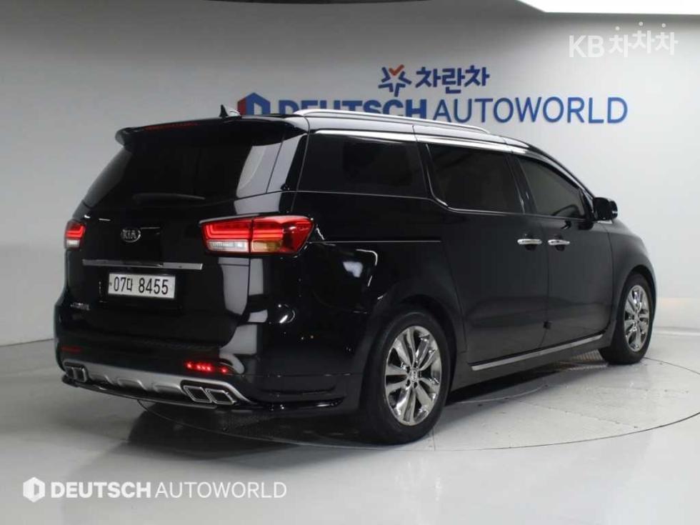 2018 - kia carnival