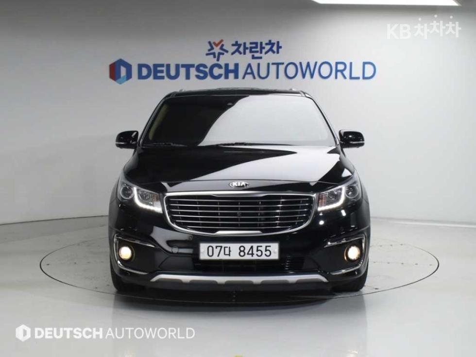 2018 - kia carnival