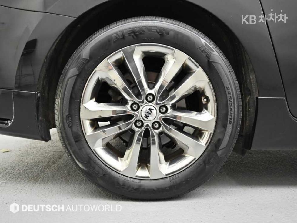 2018 - kia carnival