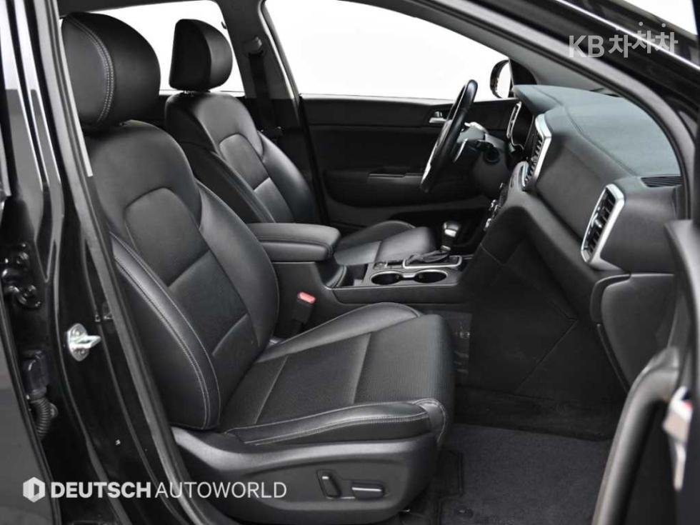 2022 - kia sportage