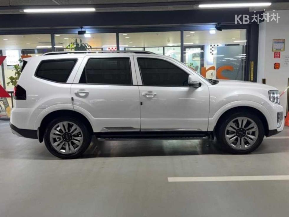 2023 - kia mohave