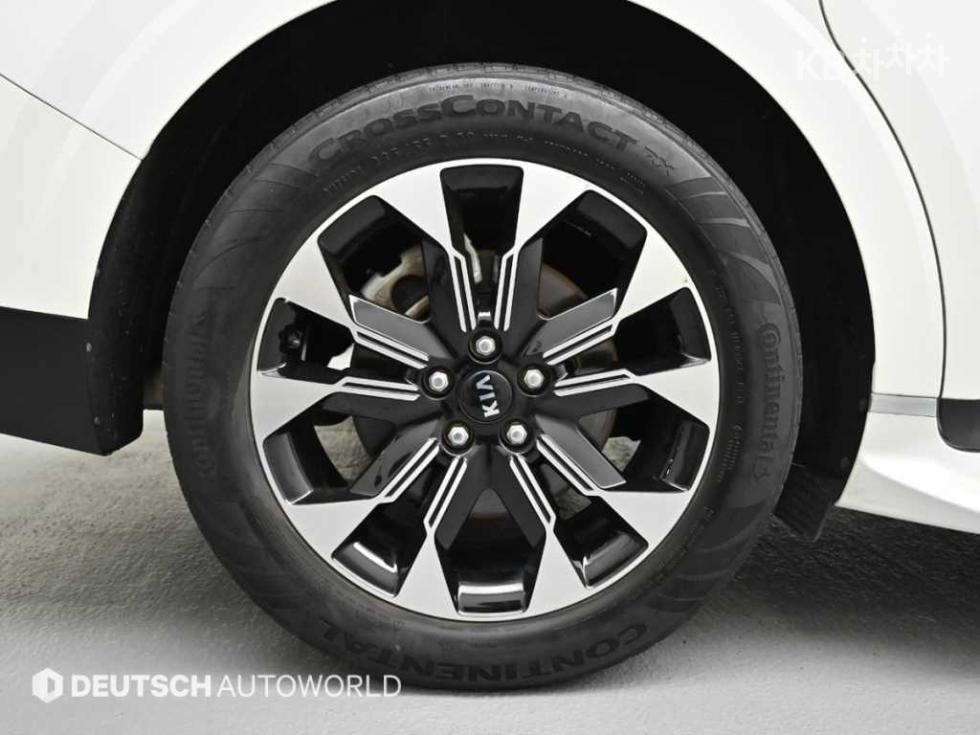 2021 - kia carnival