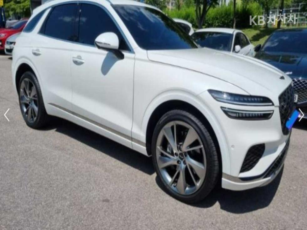 2024 Genesis GV70 photo