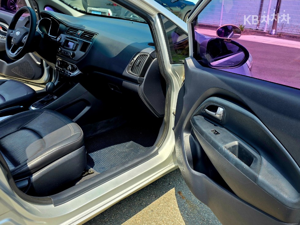 2012 - kia pride