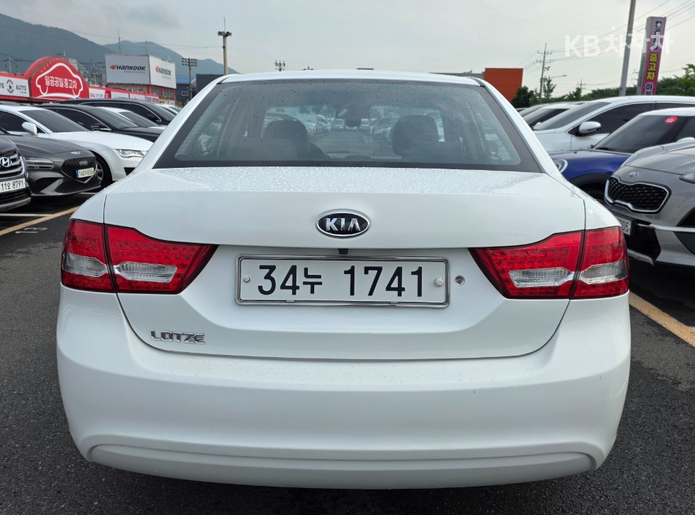 Kia K5 — miniaturë 4