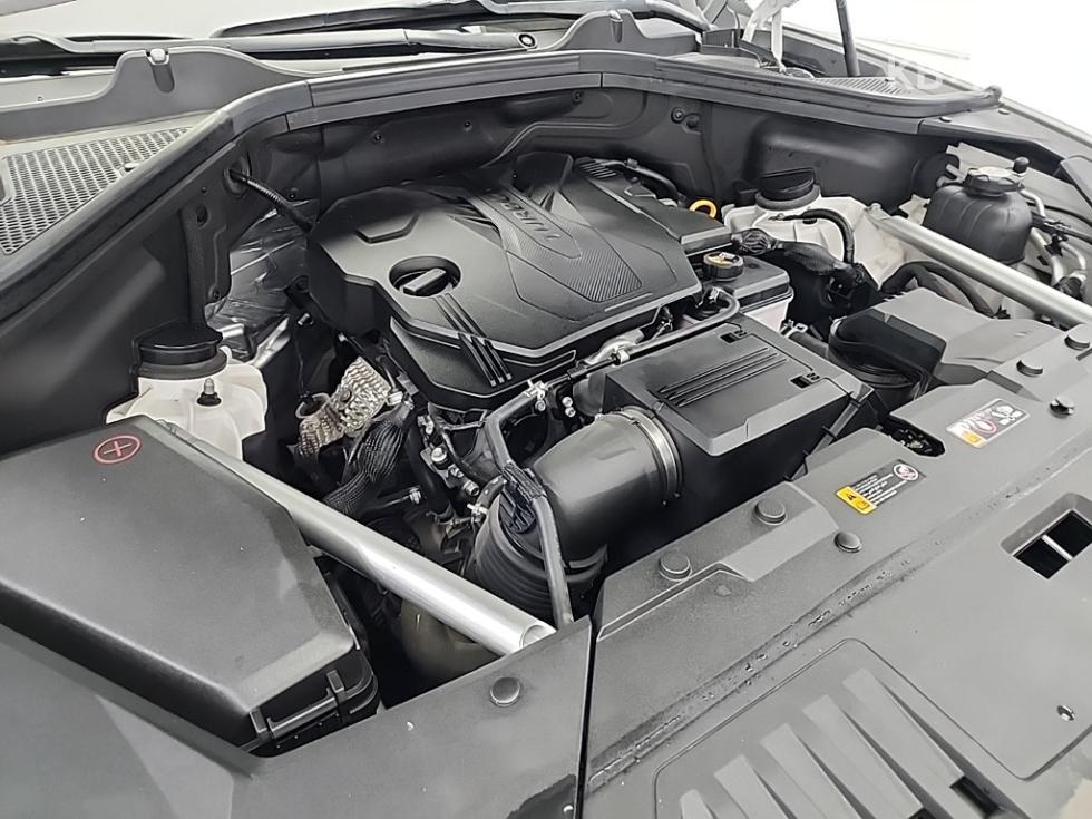 2023 Genesis GV80 photo