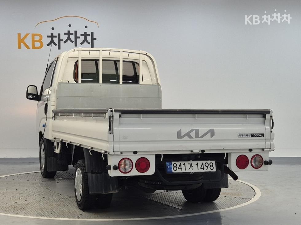 2022 - kia bongo iii