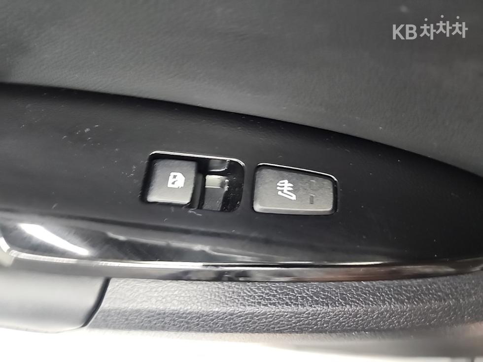 2022 - kia sportage