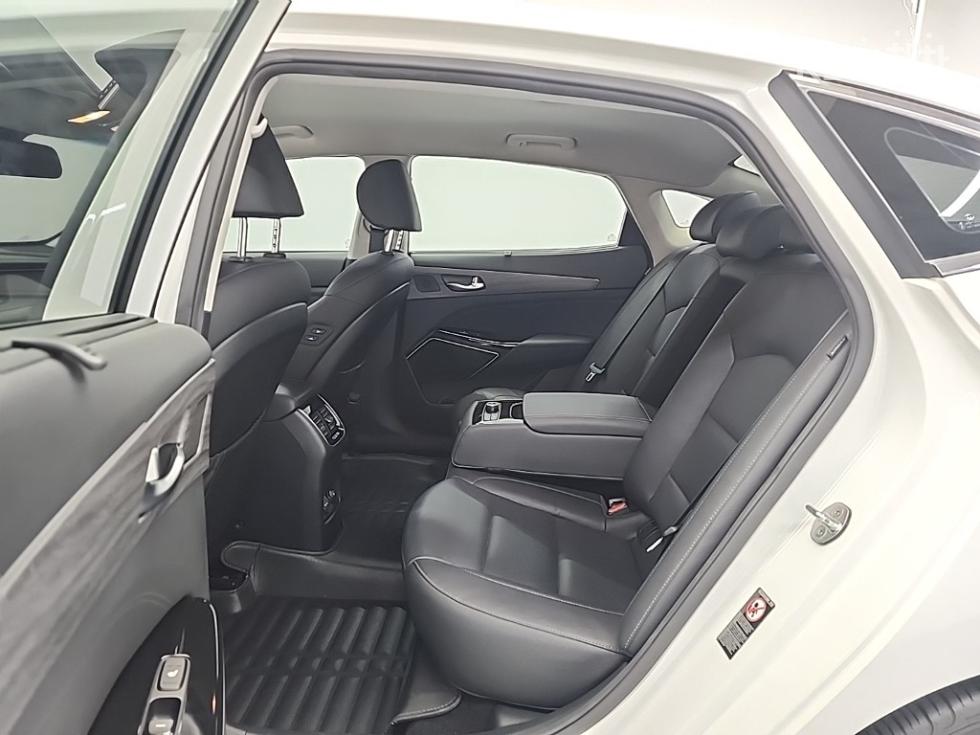 2017 - kia k7