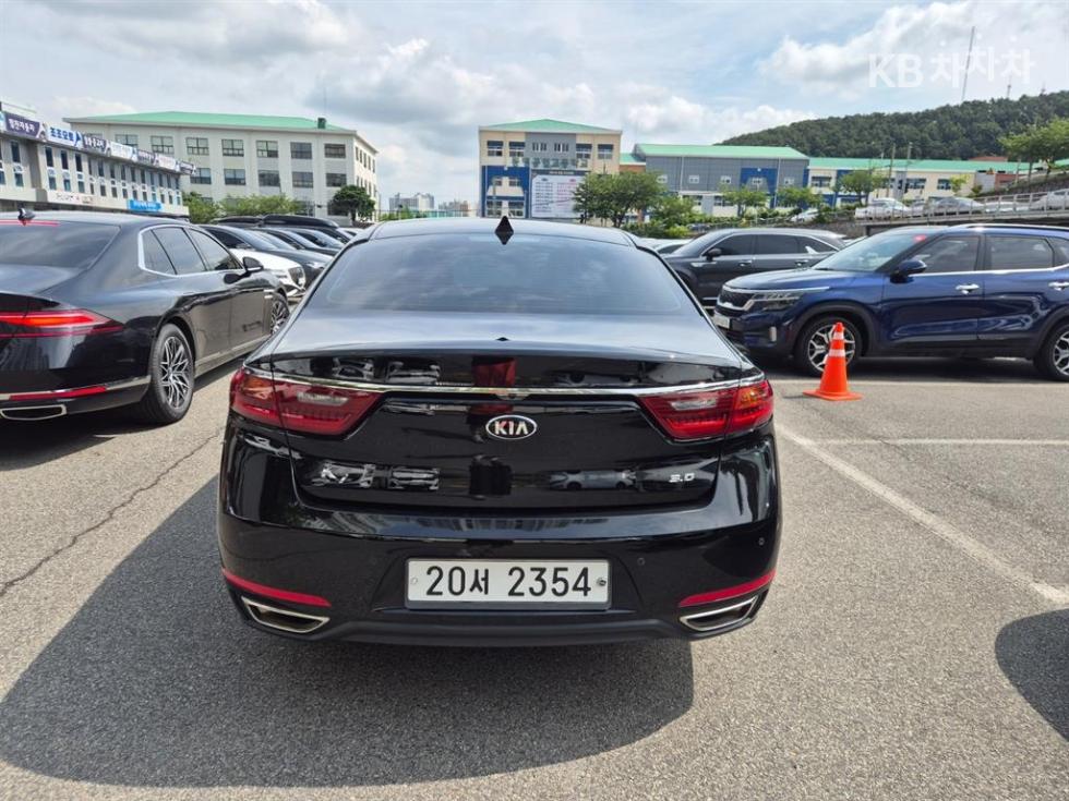 2019 - kia k7