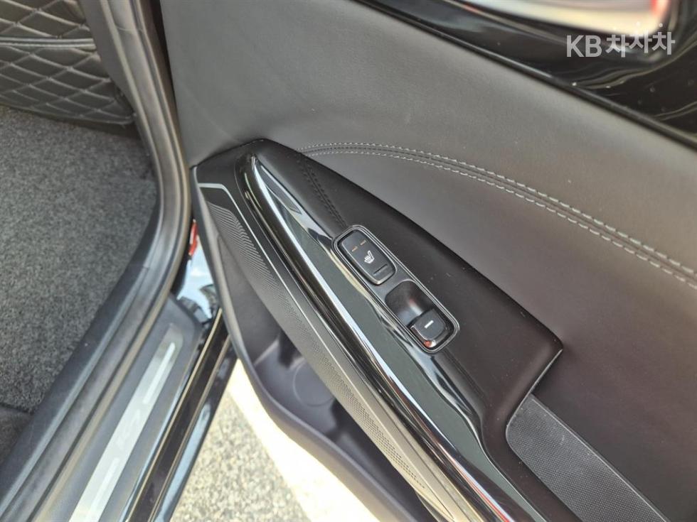 2019 - kia k7
