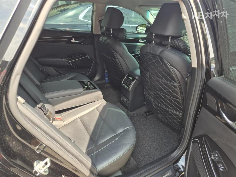 2019 - kia k7