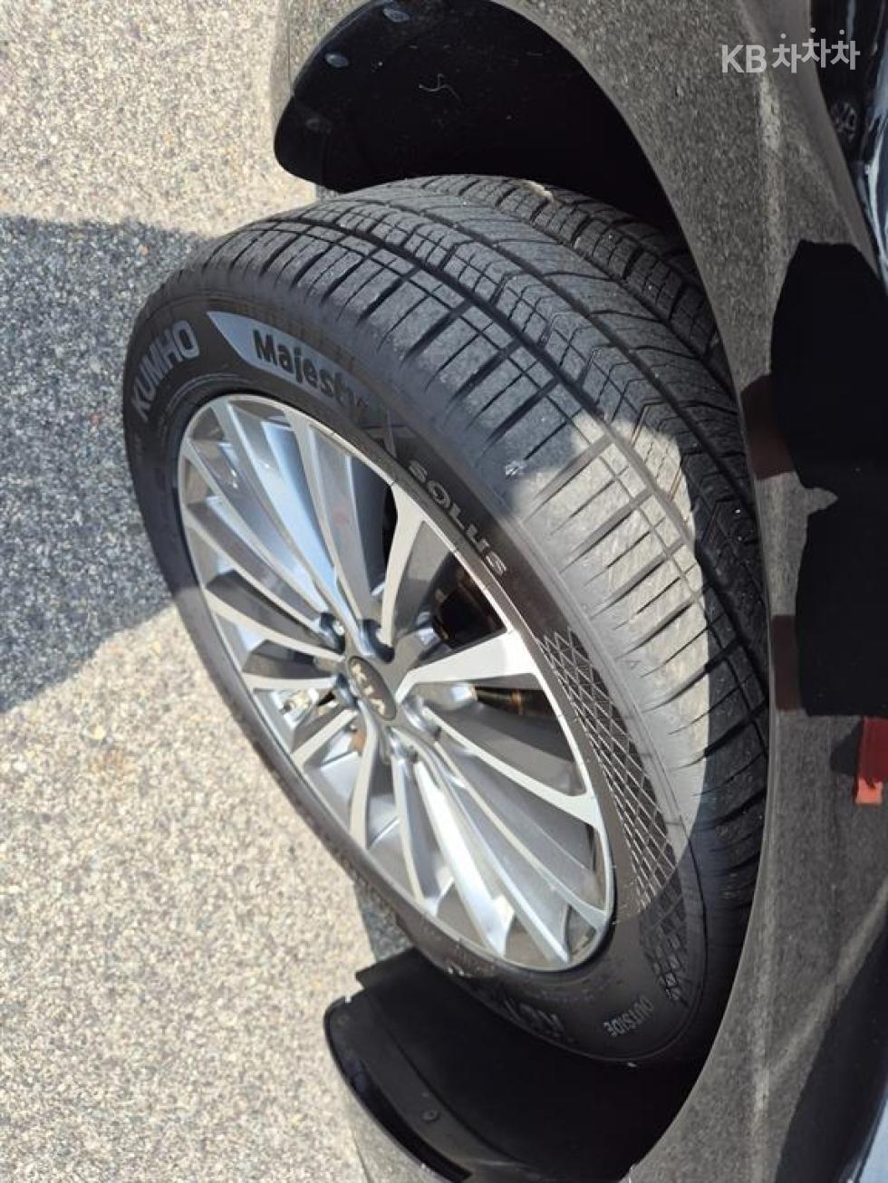 2019 - kia k7
