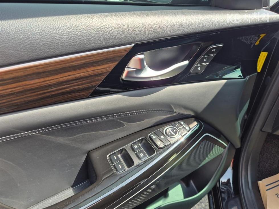2019 - kia k7