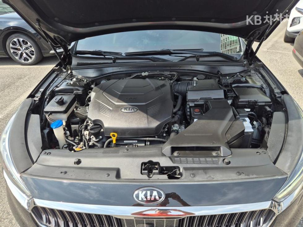 2019 - kia k7