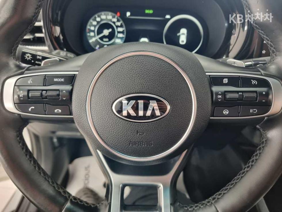 2020 - kia k5