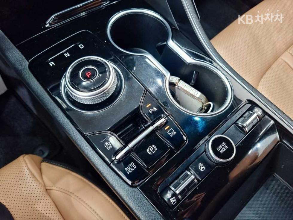 2020 - kia k5