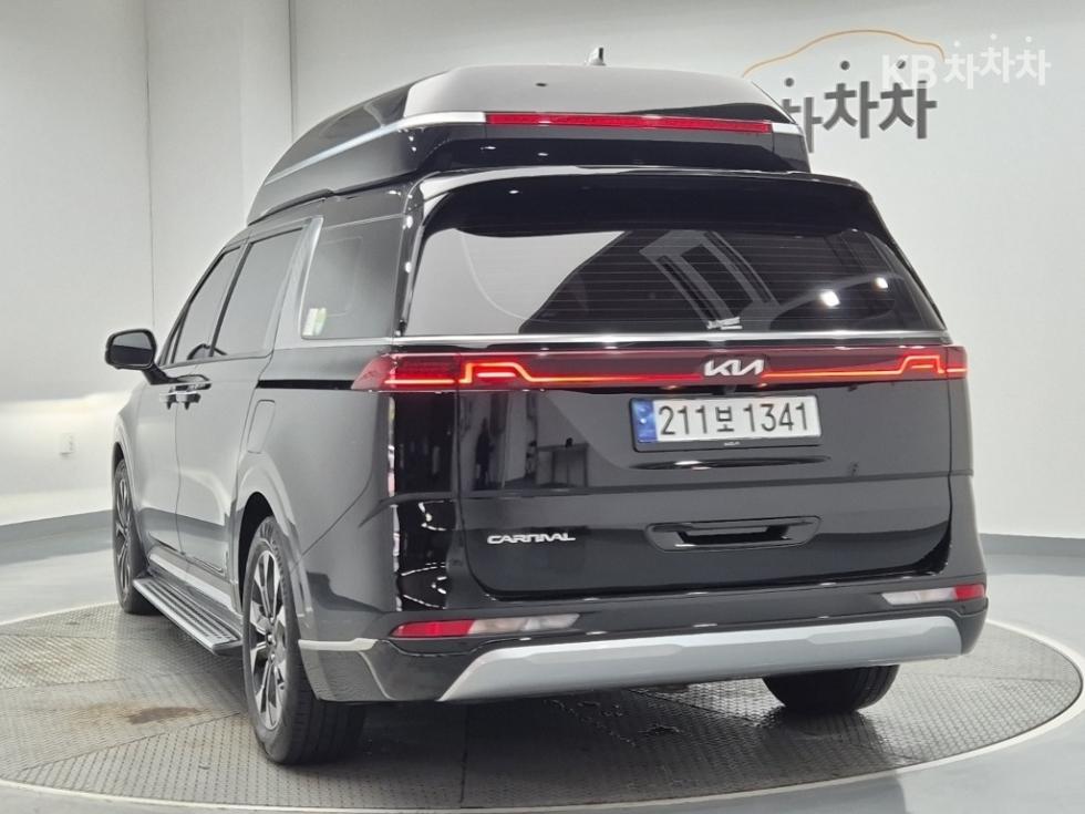 2023 - kia carnival