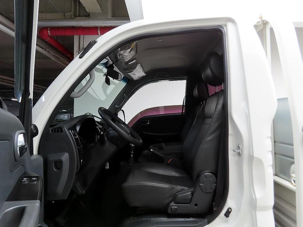 2016 - kia bongo iii