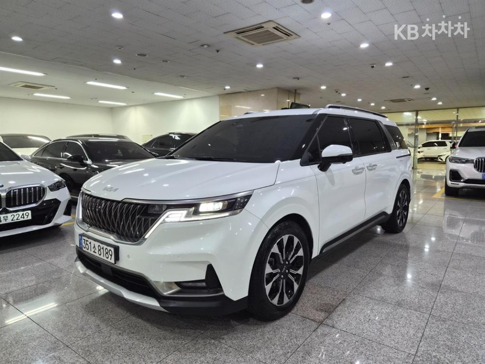 2022 - kia carnival